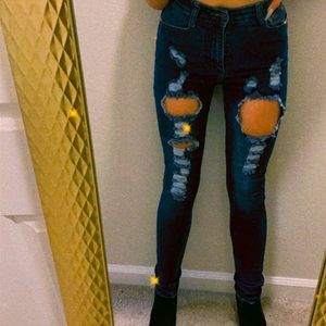 Fashion nova ripped jeans